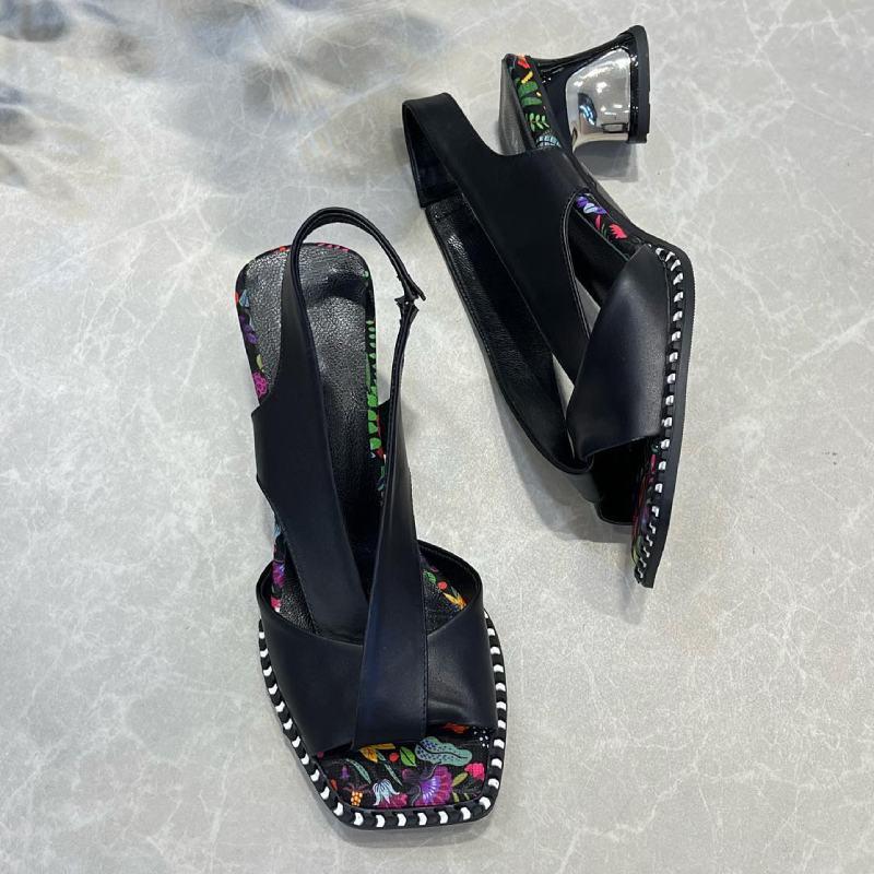 Chunky chic leather casual sandals