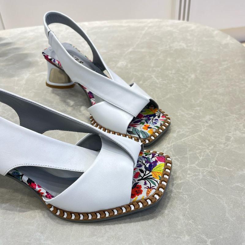 Chunky chic leather casual sandals