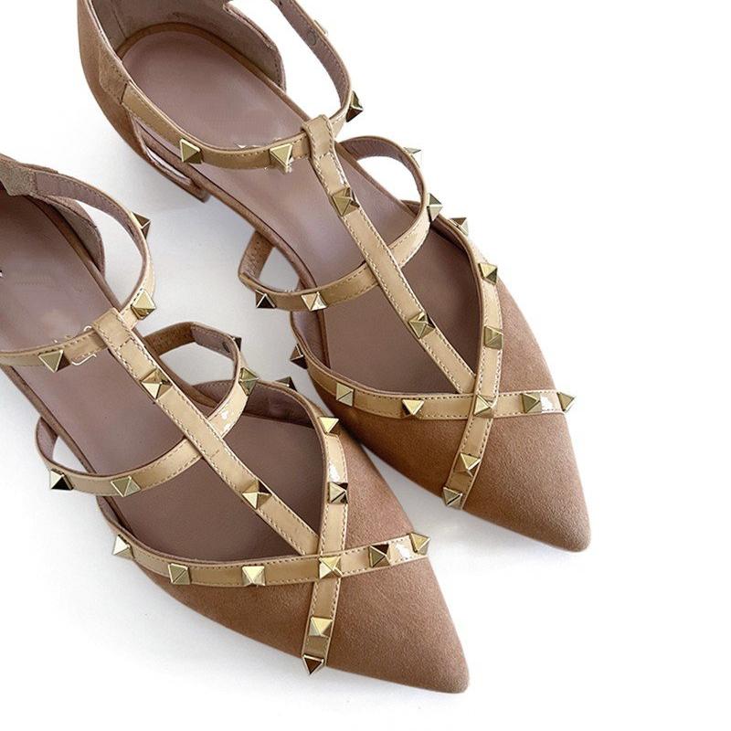 Chic Studded Flat Sandal