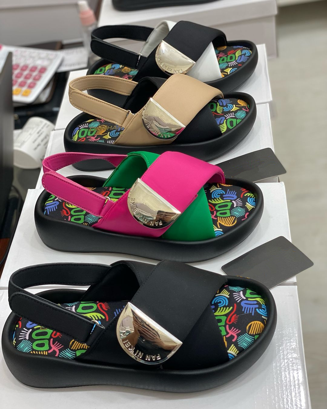 Fashionable Soft Sole Velcro Graffiti Casual Sandals