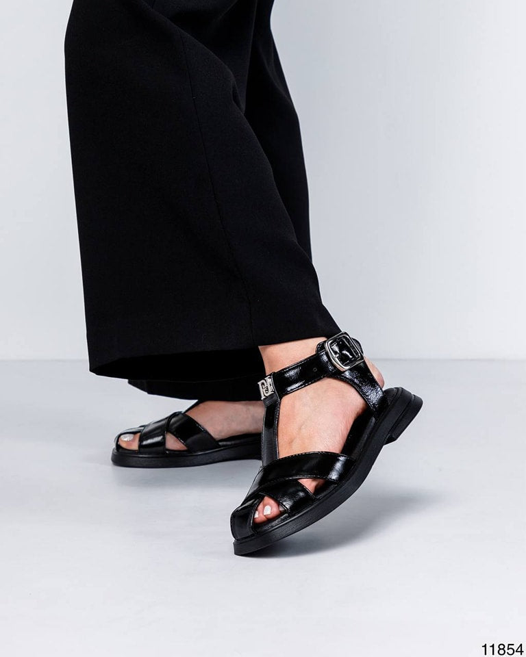 Glossy leather buckle sandals