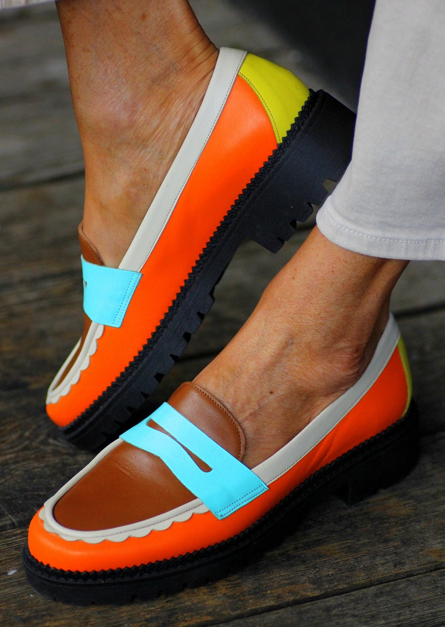 Eye-catching chic Italian leather loafers