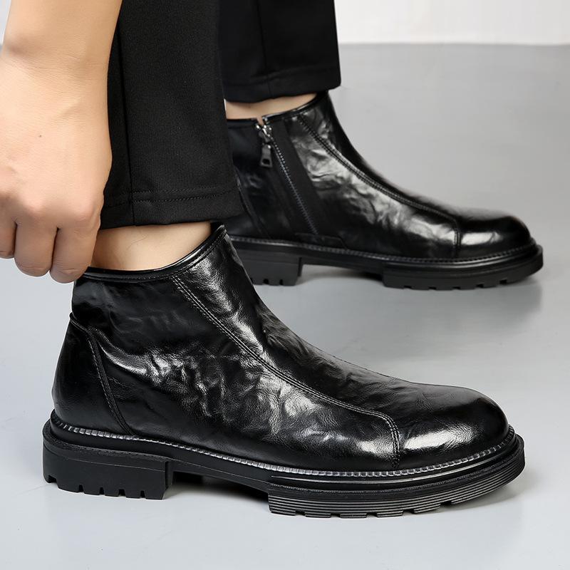 Versatile casual leather boots
