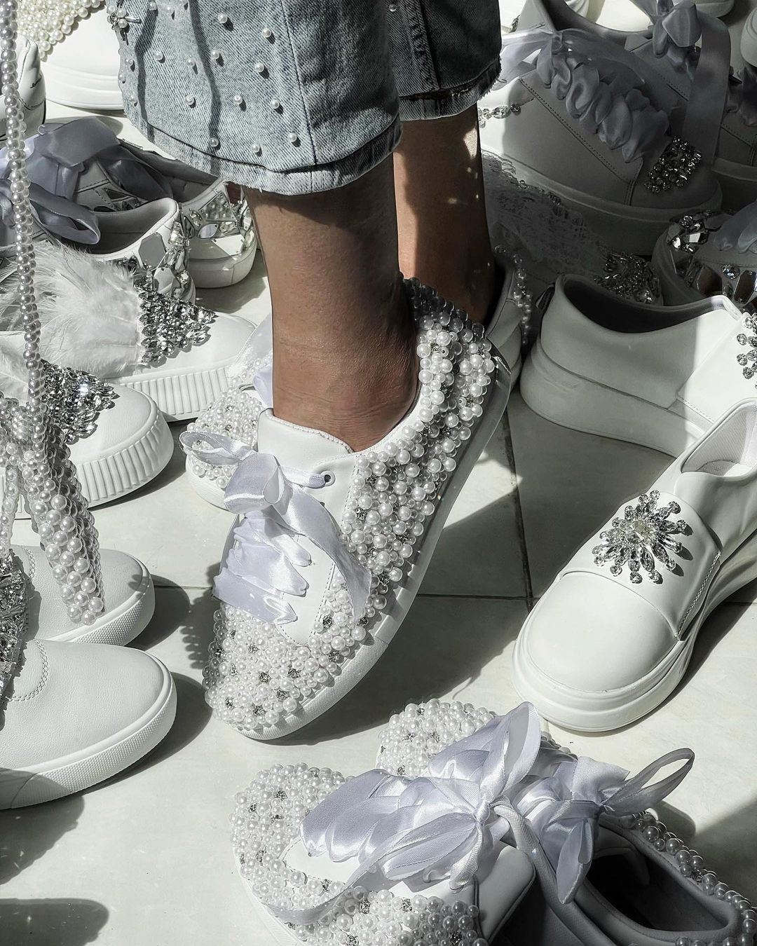 The Romantic Pearl Sneakers