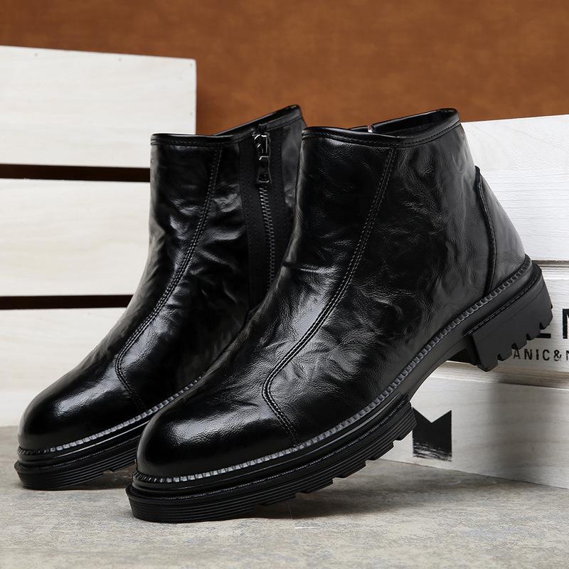 Versatile casual leather boots