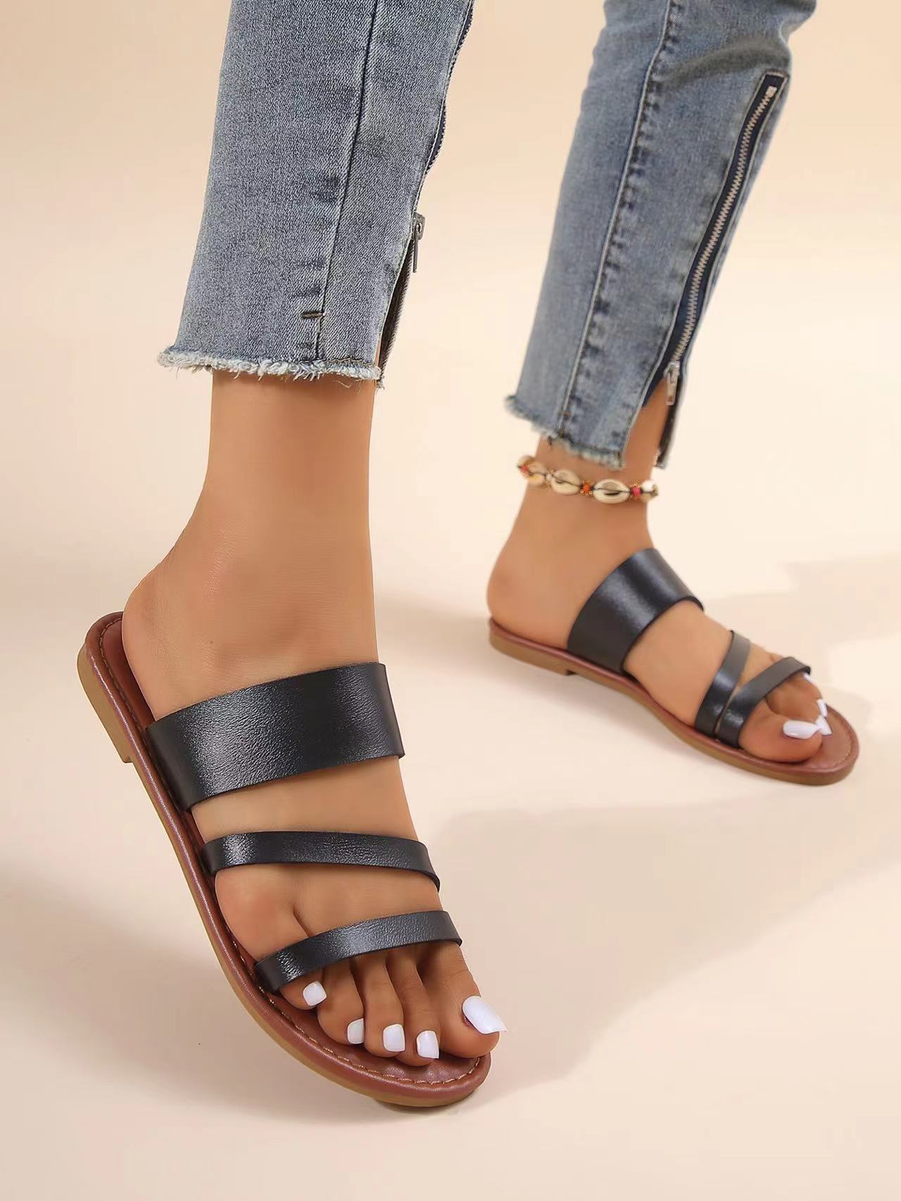 Round toe open toe sandals