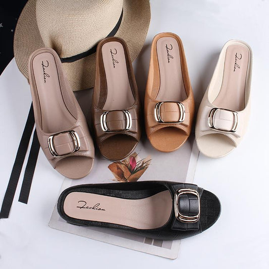 Elegant and comfortable casual flats