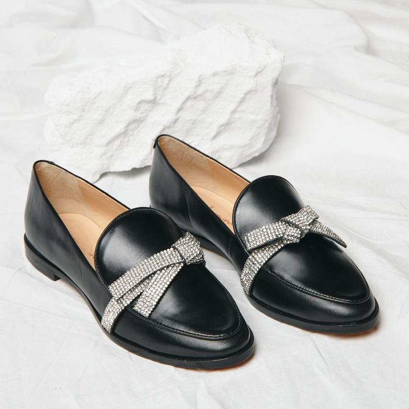 Comfortable Dazzle Bow Loafers